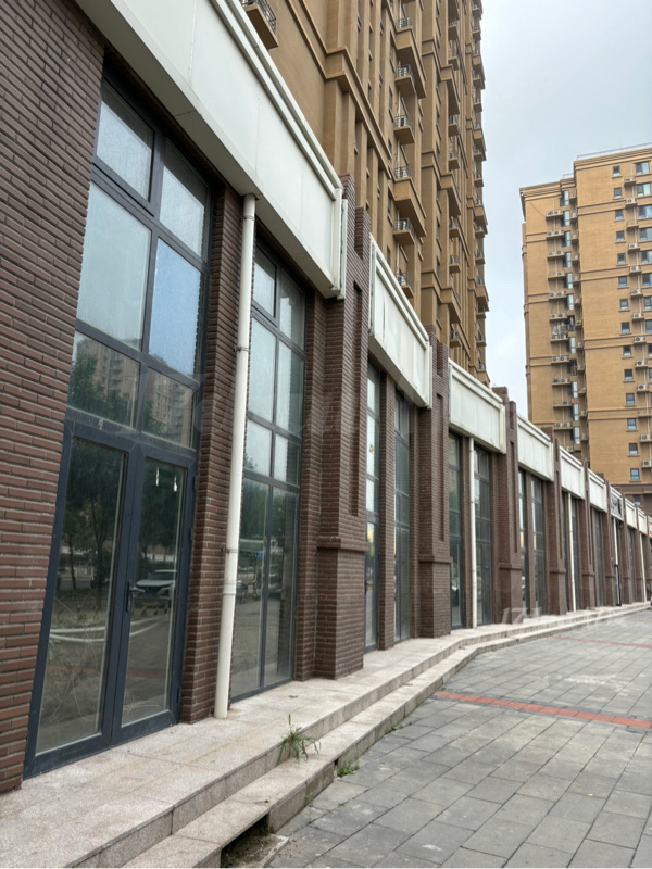 东坝第四使馆区旁小面积旺铺
