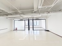创富港倾心打造 创客空间 地铁口精装大办公室 企业托管也可