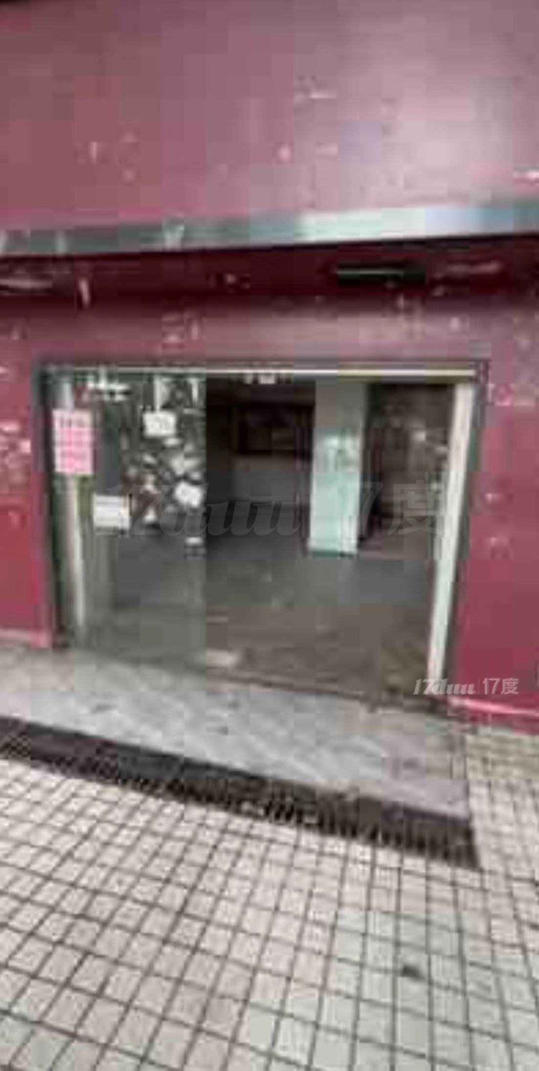 台江区交通路35号13#楼一层沿街10#店面五年期租赁权。