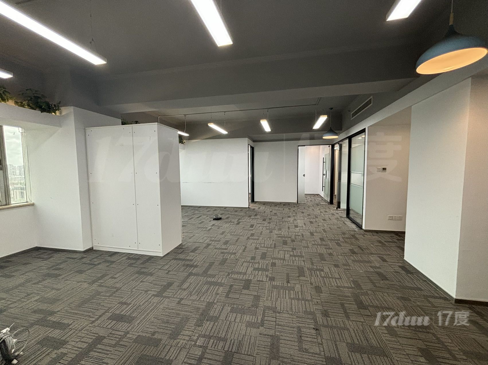 户型方正 精装修带家具 可拎包办公 中宁路地铁口 200平