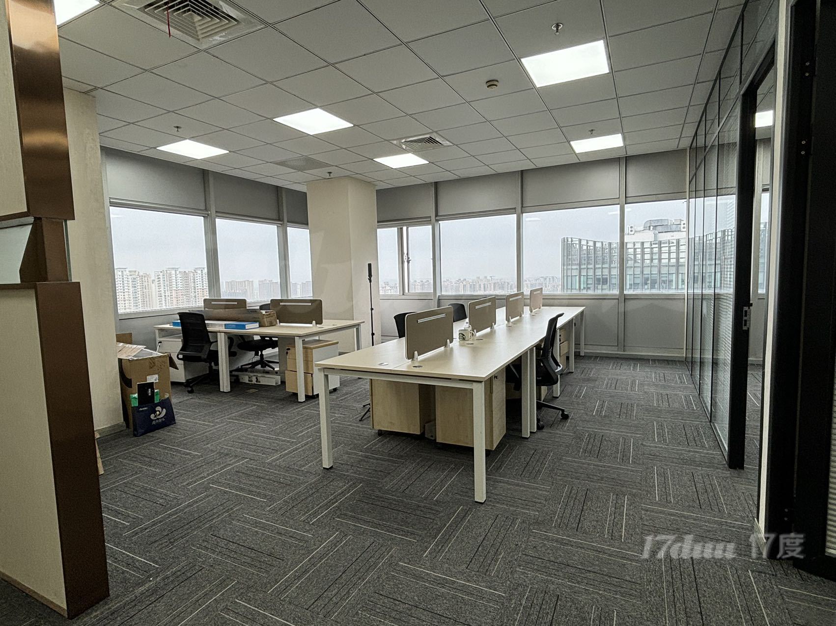 双面朝向 采光好 大渡河路地铁上建 精装修带家具 