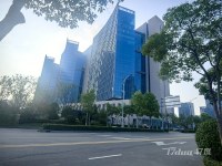 大龙湖旁金融集聚区1000平整层纯办公出售