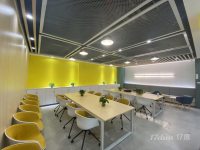 地铁直达，小面积精装办公室出租，可注册进出口，上门开户可拍照