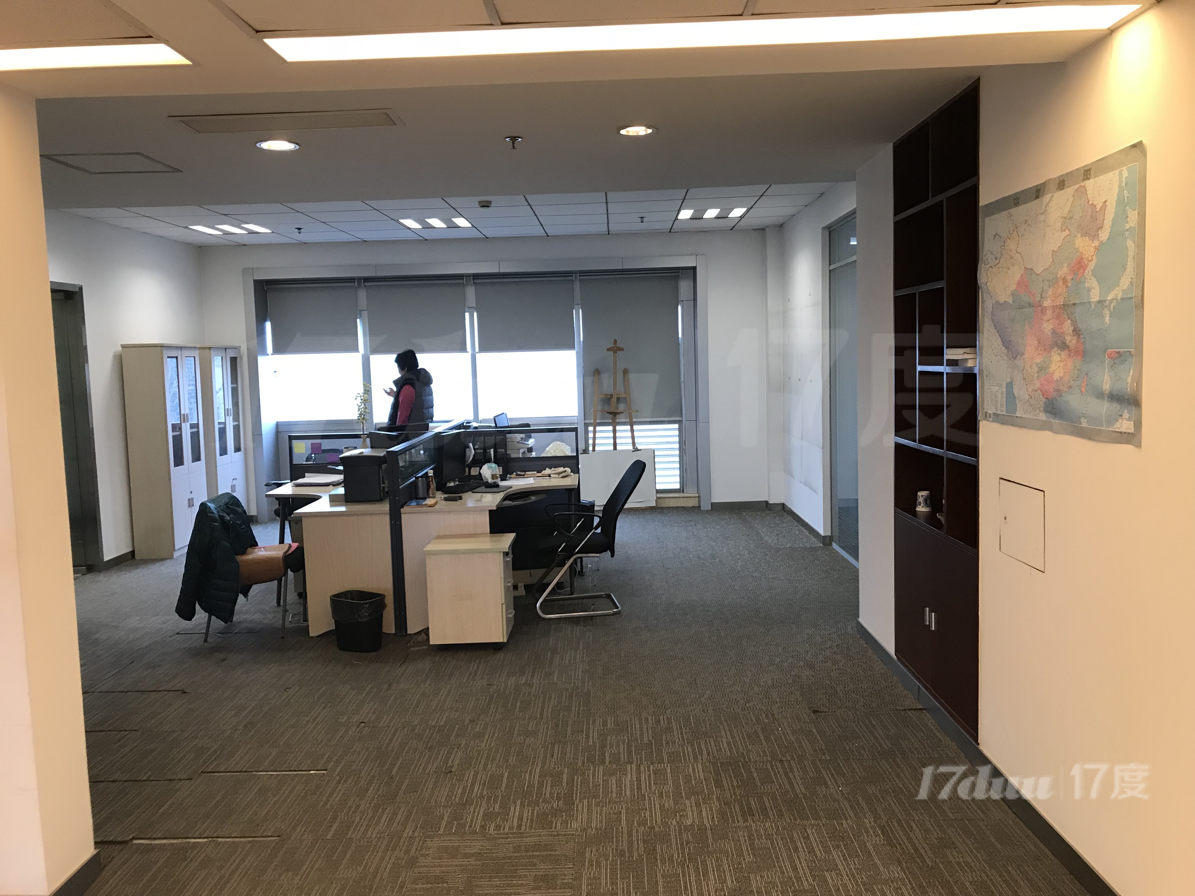 13/15号线沿线，精装办公室出租独立空调，随时看房
