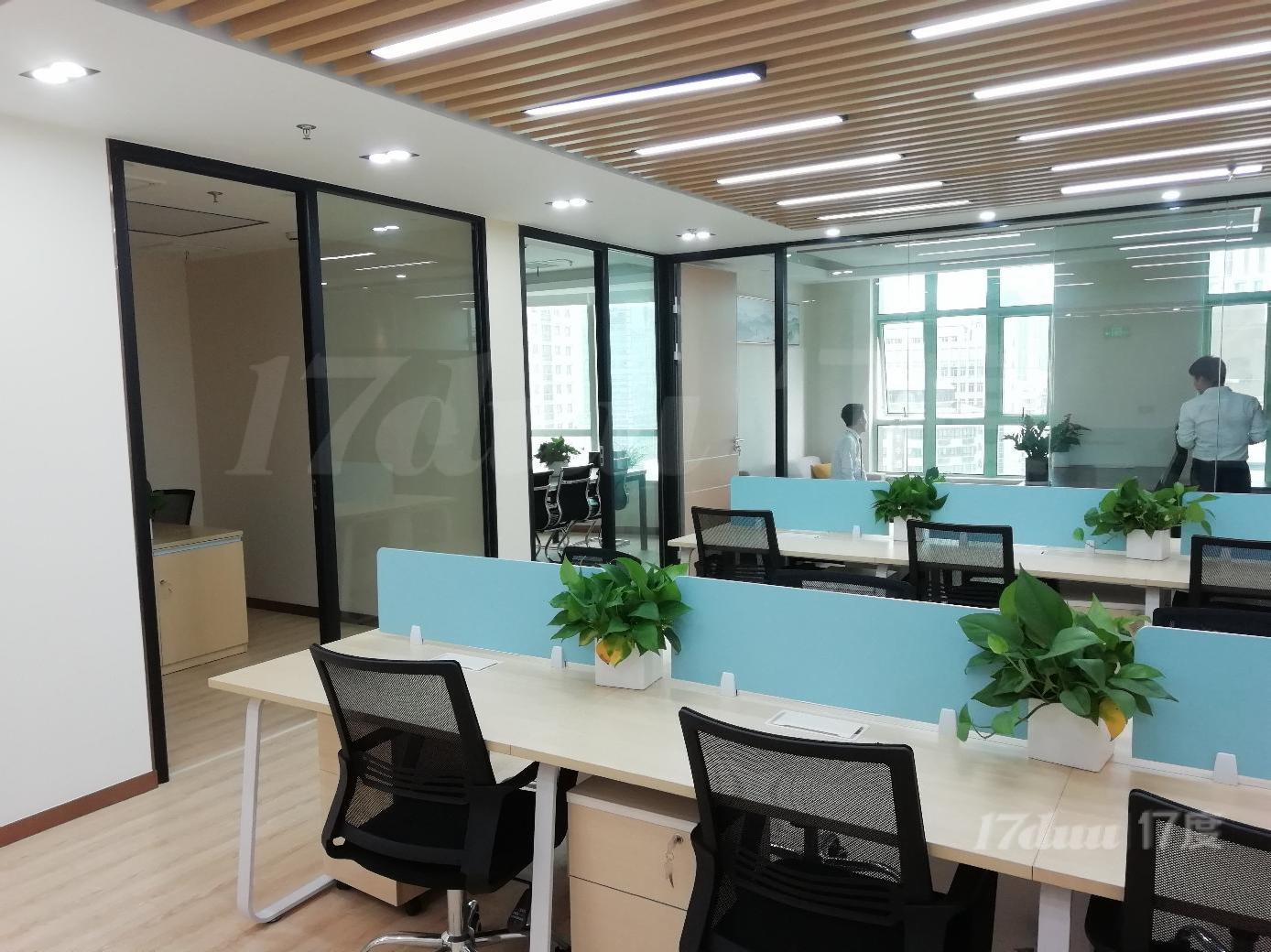 华盛大厦精装带家具，南京东路地铁口，户型方正采光好！