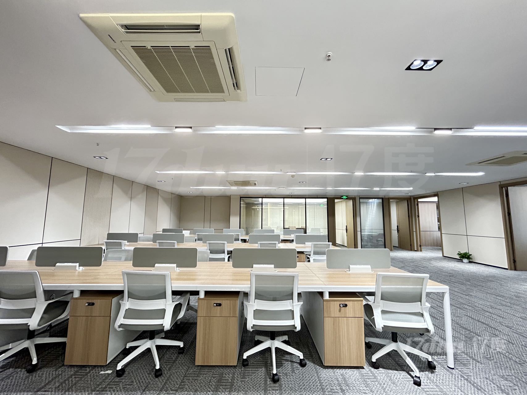 【广辰地产】杭州之门精装修带家具 可随时看房看莲花碗看江