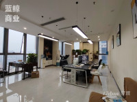 实拍出租！环球港金座80平 精装修 带家具 边户 欢迎看房