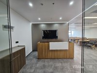 真如环宇城精装带家具，户型方正，落地窗，钥匙看房