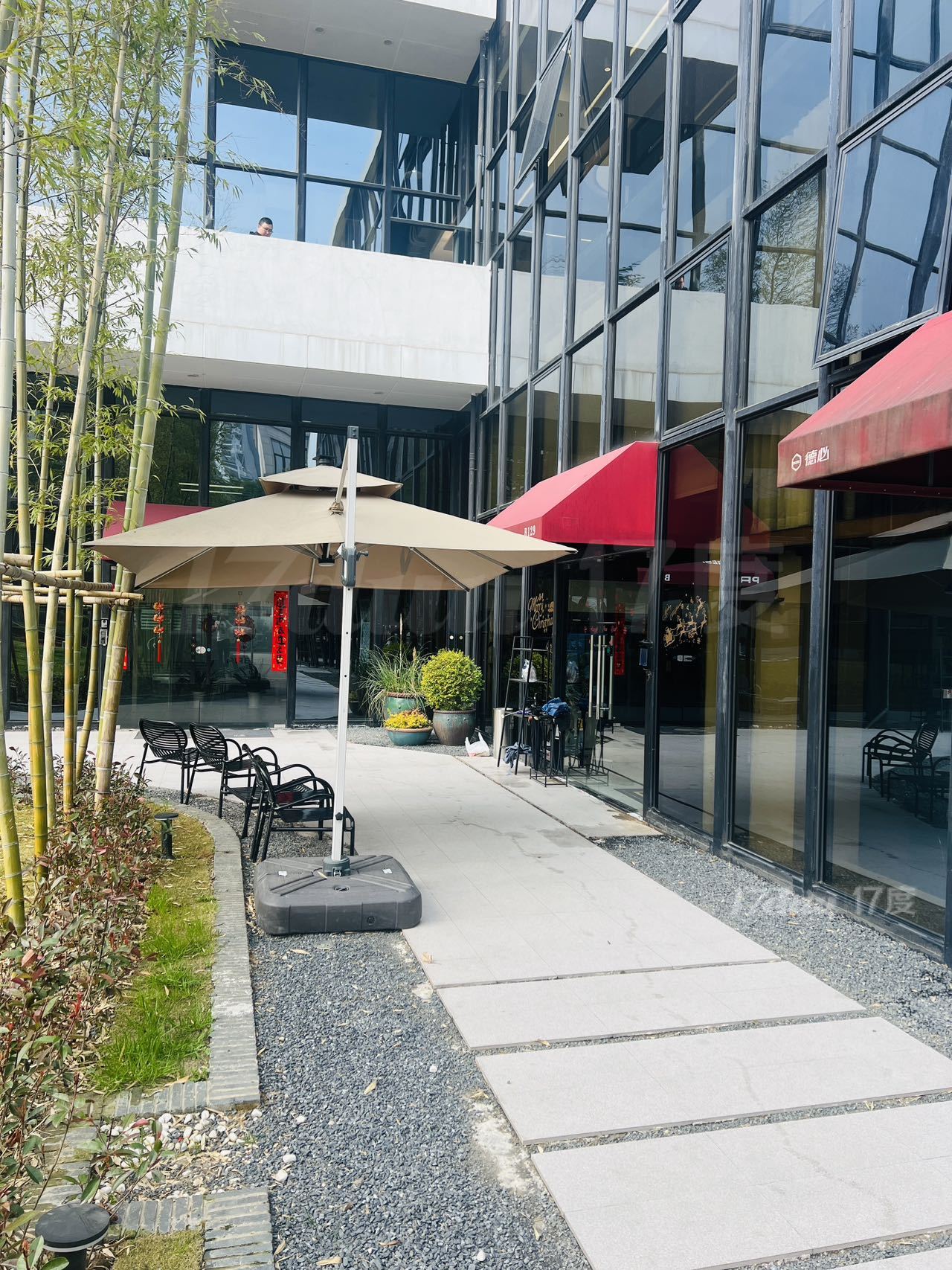 闵行吴中路金汇德必易园丨租一层送一层丨创意办公丨万象城爱情海
