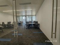 静安moho甲级，高区精装带家具，落地窗，户型方正，特价