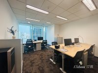 静安区恒隆广场精装带家具，落地窗，户型方正，特价
