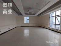 金龙湖旁1000平整层写字楼出租