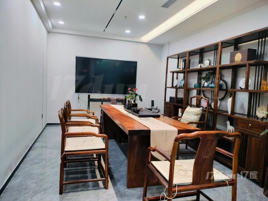 北理工园区 地铁上建 四面采光大落地窗 户型方正 使用率高