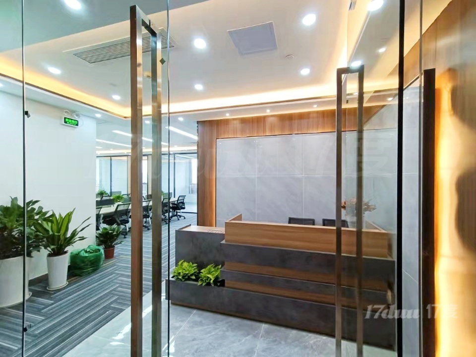 24小时空调  保利中汇 精装339平 带全套家具